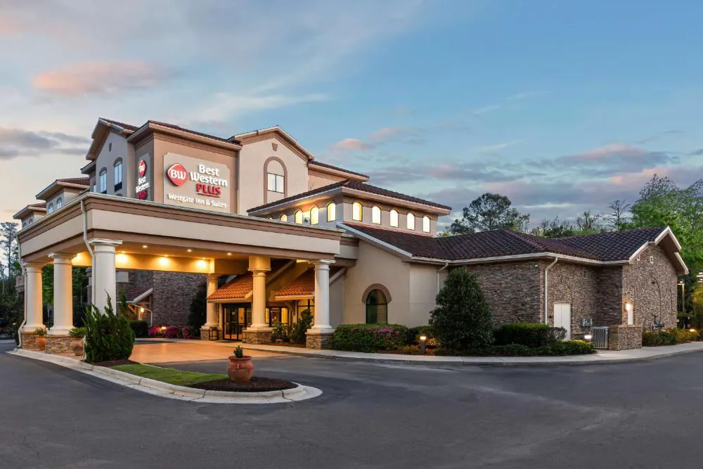 Best Western Plus Westgate Inn & Suites hotel hero