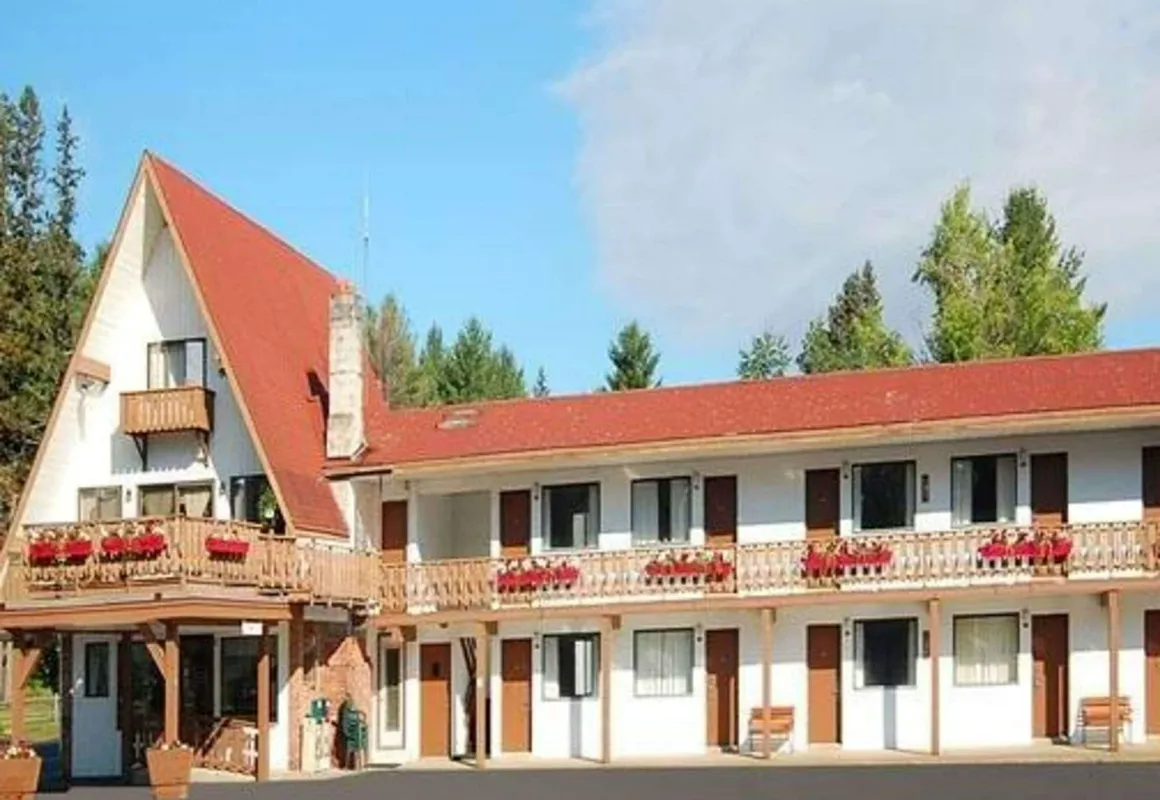 Rodeway Inn Lake Placid South hotel hero