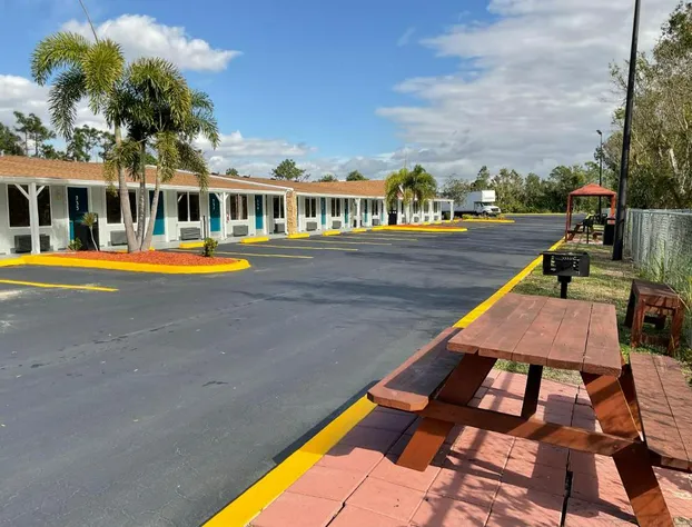 Knights Inn Punta Gorda hotel detail image 3
