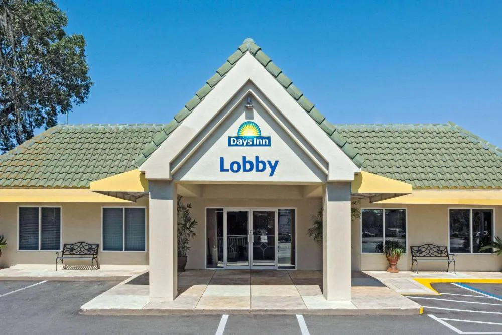 Days Inn by Wyndham Port Charlotte/Punta Gorda hotel hero