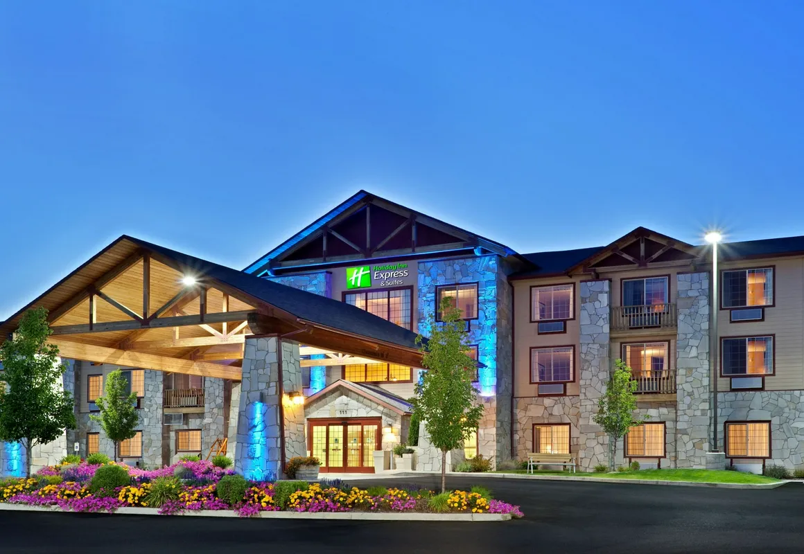 Holiday Inn Express & Suites Cheney by IHG hotel hero