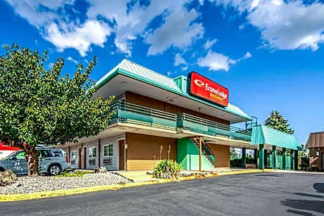 Econo Lodge Inn & Suites Spokane Airport hotel detail image 3