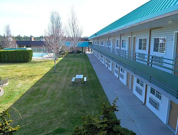 Econo Lodge Inn & Suites Spokane Airport hotel detail image 4