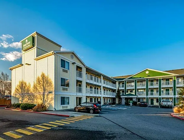 HomeTowne Studios by Red Roof Spokane - Valley hotel detail image 1