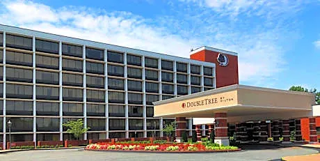 DoubleTree by Hilton Hotel Charlottesville hotel hero