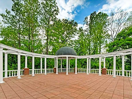 DoubleTree by Hilton Hotel Charlottesville hotel detail image 4