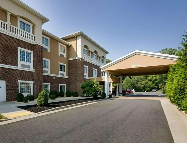Comfort Inn & Suites Orange - Montpelier hotel detail image 2