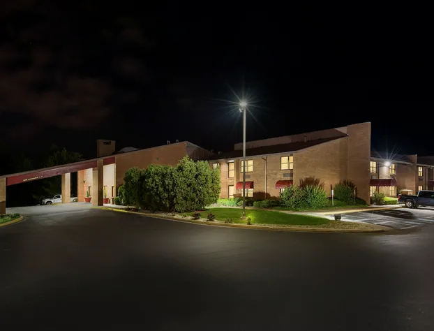 Red Roof Inn & Suites Lexington - Hamburg hotel detail image 3