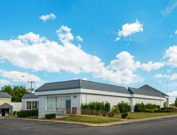 Baymont by Wyndham Richmond KY hotel detail image 4