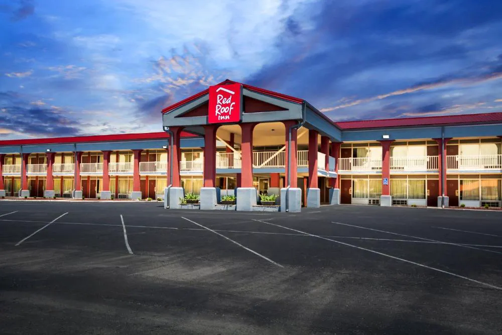 Red Roof Inn Berea hotel hero