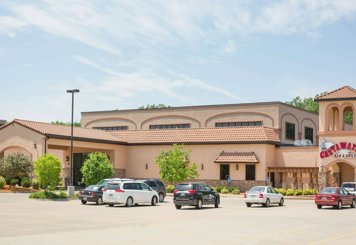 Ramada Tropics Resort & Conf Center by Wyndham Des Moines hotel hero