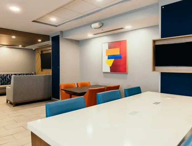 Holiday Inn Express and Suites Urbandale by IHG hotel detail image 4