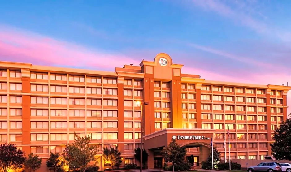 DoubleTree by Hilton Norwalk hotel hero