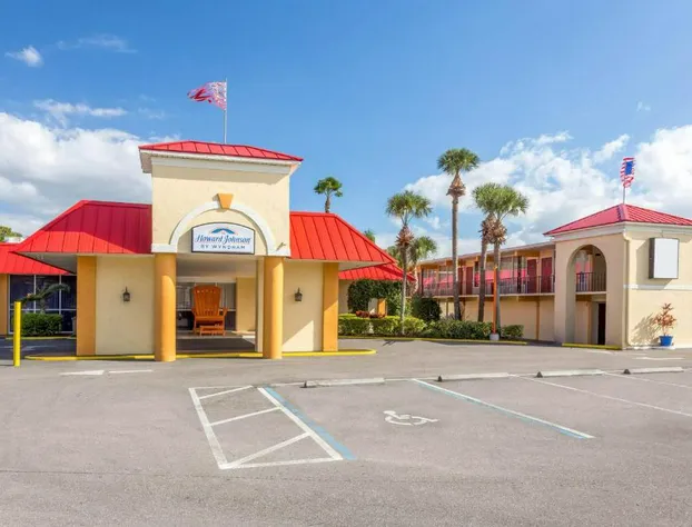 Howard Johnson by Wyndham Lakeland hotel detail image 3