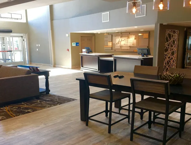 Holiday Inn Express & Suites Paso Robles by IHG hotel detail image 4