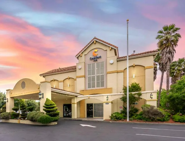 Comfort Inn Fairfield Napa Valley Area hotel detail image 1