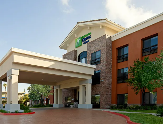 Holiday Inn Express Hotel & Suites Atascadero by IHG hotel detail image 2
