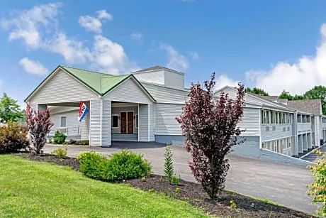 Days Inn by Wyndham Kittery hotel detail image 2