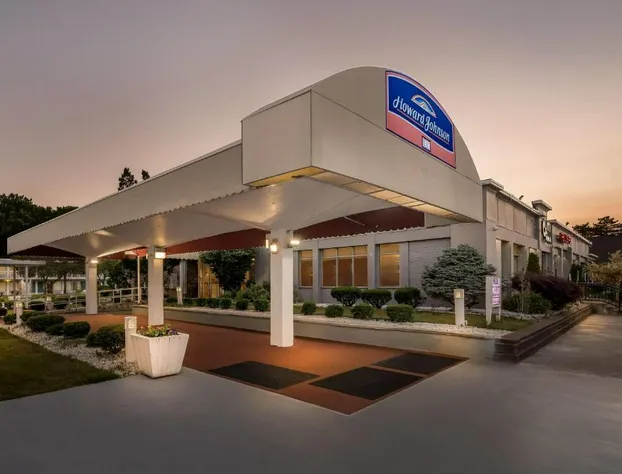 Howard Johnson by Wyndham Albany hotel detail image 1