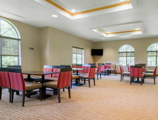 Comfort Inn & Suites Cooperstown / Milford hotel detail image 1