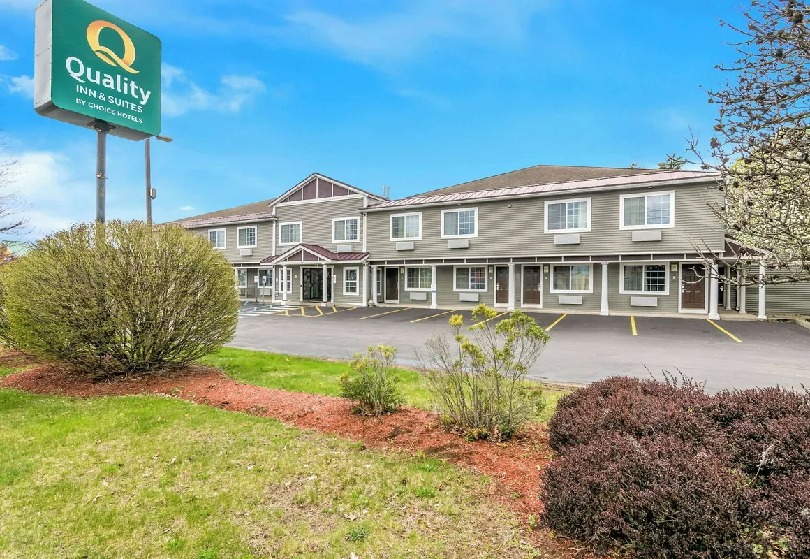 Quality Inn hotel hero