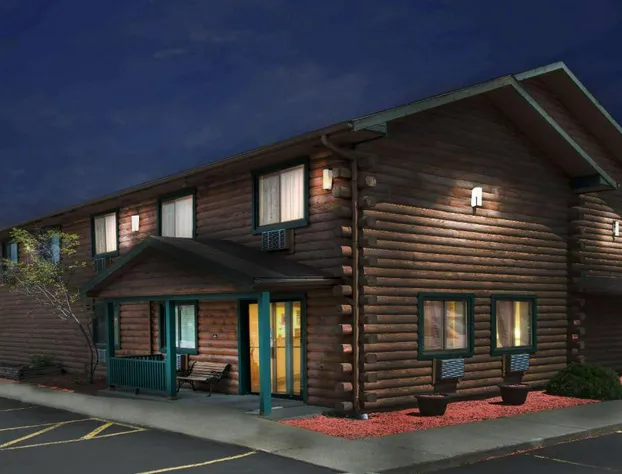 Super 8 by Wyndham Ticonderoga hotel detail image 1