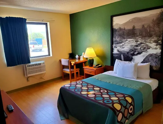 Super 8 by Wyndham Ticonderoga hotel detail image 4