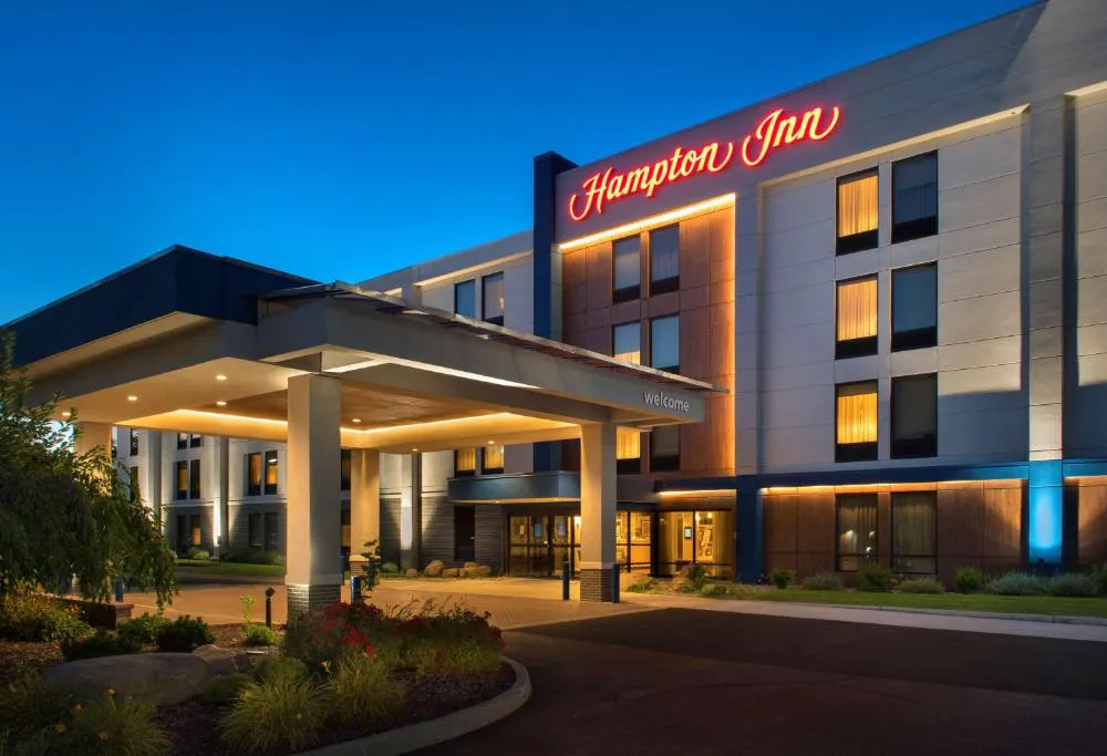 Hampton Inn by Hilton Middletown hotel hero