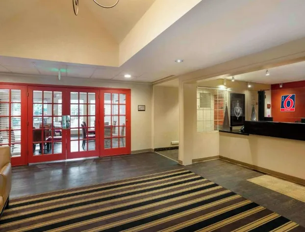 Studio 6 Extended Stay Fishkill Route 9 NY hotel detail image 1