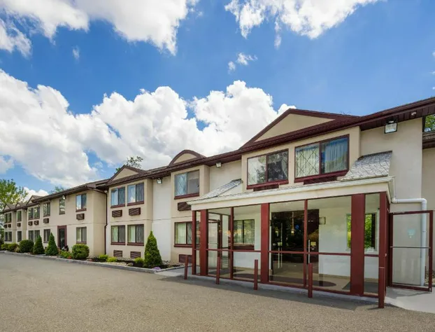 FairBridge Inn Express Nyack hotel detail image 1