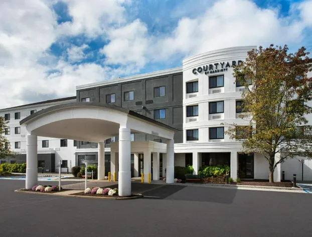 Courtyard by Marriott Middletown Goshen hotel detail image 1
