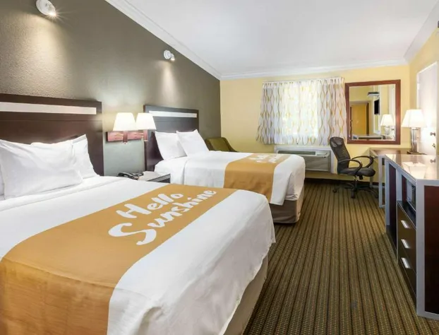 Days Inn by Wyndham Nanuet / Spring Valley hotel detail image 3