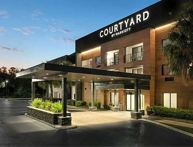 Courtyard by Marriott Gainesville FL hotel detail image 1