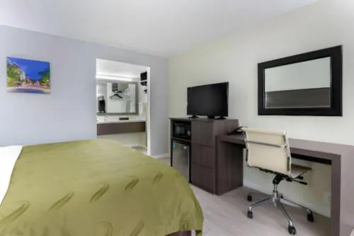 Quality Inn University North I-75 hotel detail image 2