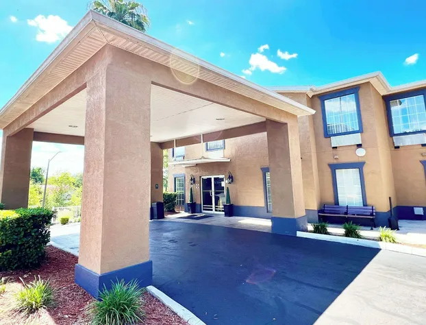 Quality Inn Gainesville I-75 hotel detail image 1