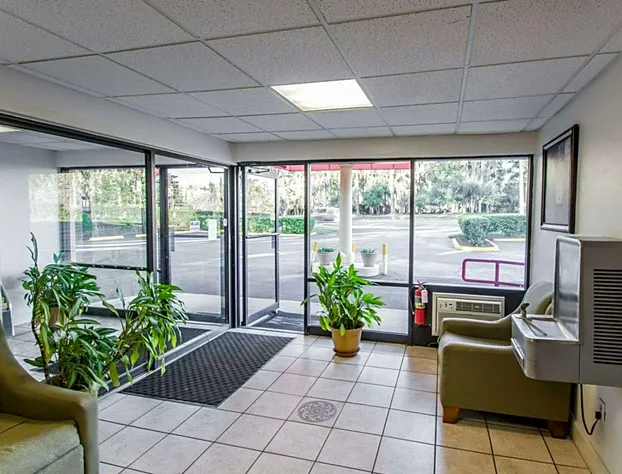 Econo Lodge University Gainesville hotel detail image 1