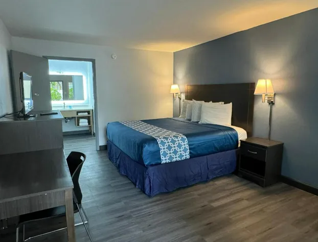 Travelodge by Wyndham Gainesville hotel detail image 1