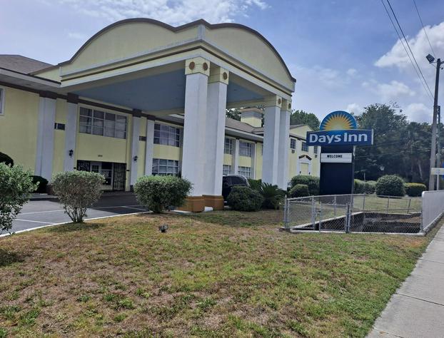 Days Inn by Wyndham Gainesville University hotel detail image 2