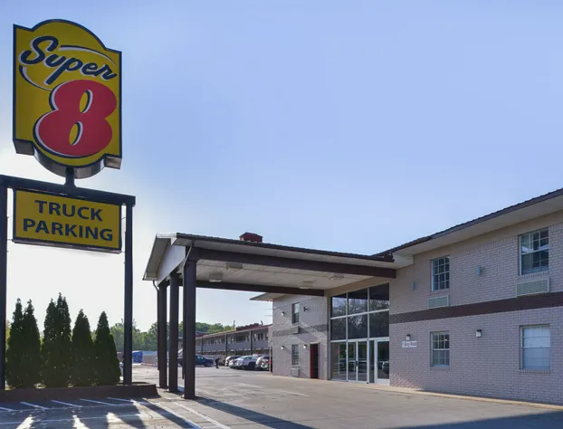 Super 8 by Wyndham Little Rock/North/Airport hotel detail image 1