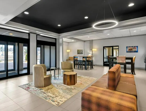 Clarion Inn North Haven - New Haven North hotel detail image 3