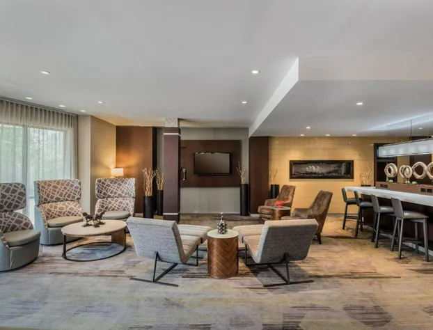 Courtyard Marriott Waldorf hotel detail image 2