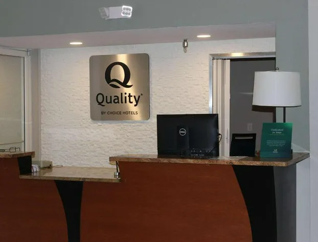 Quality Suites Waldorf hotel detail image 3