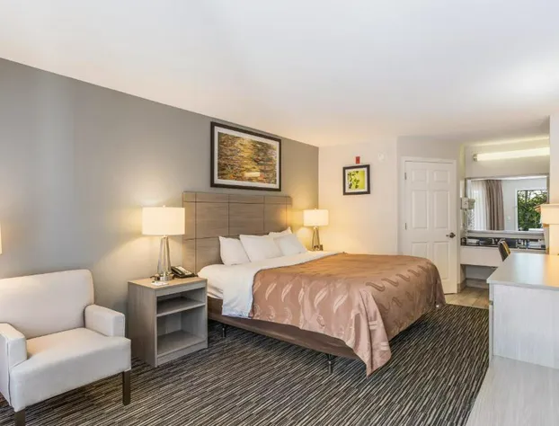 Quality Inn Gallatin - Nashville Metro hotel detail image 4