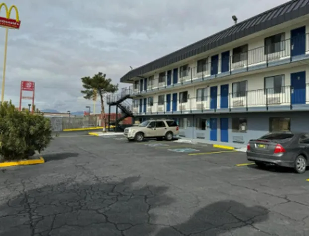 Days Inn by Wyndham El Paso Airport East hotel detail image 3