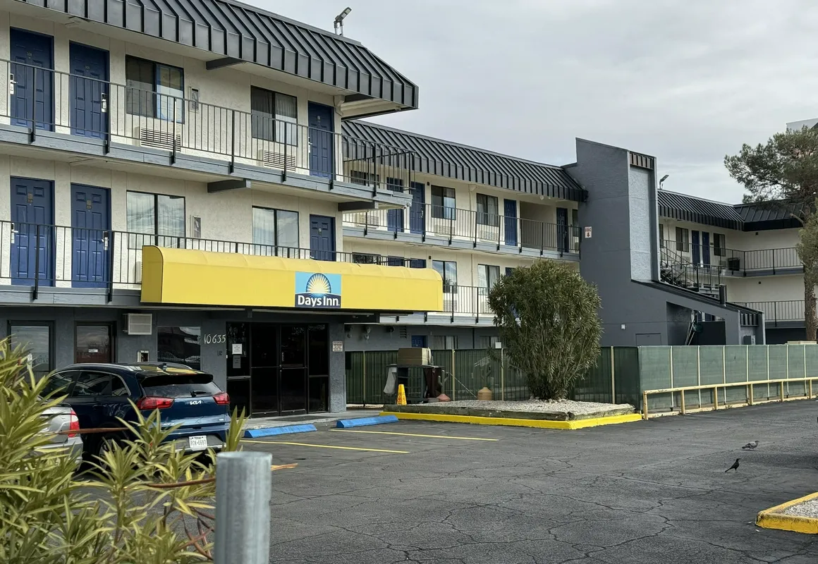 Days Inn by Wyndham El Paso Airport East hotel hero