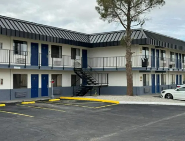 Days Inn by Wyndham El Paso Airport East hotel detail image 2