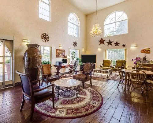 Quality Inn & Suites Kerrville hotel detail image 1