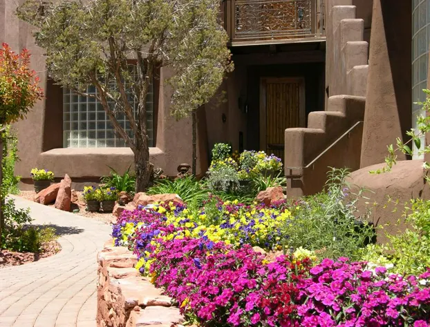 Adobe Grand Villas hotel detail image 2