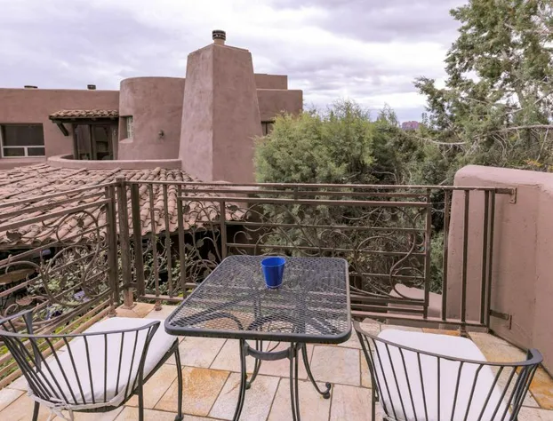 Adobe Grand Villas hotel detail image 4