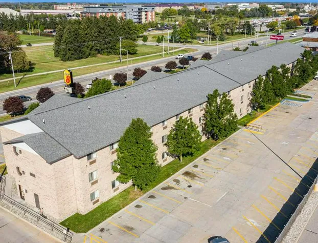 Super 8 by Wyndham Mt. Pleasant hotel detail image 2